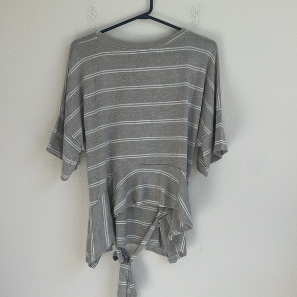 NEW Urban Outfitters Lumiere Gray Paloma Stripe Back Tie Short Sleeve Tee - Picture 6 of 10